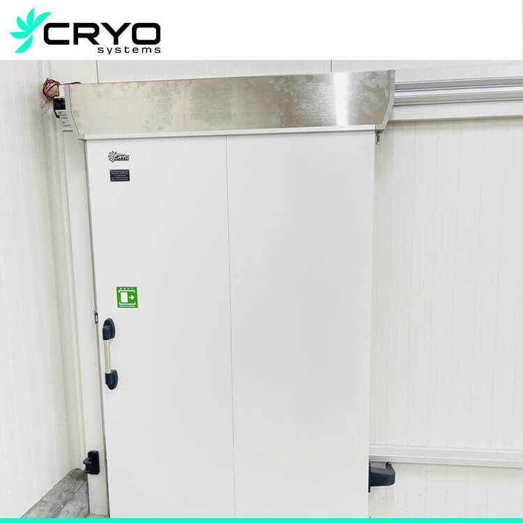 cold room sliding door manual type